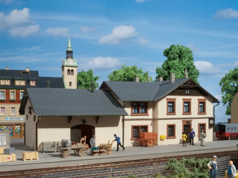 Auhagen 13328 Bahnhof Wittenburg - Modellbau Gebäude Für TT Spur