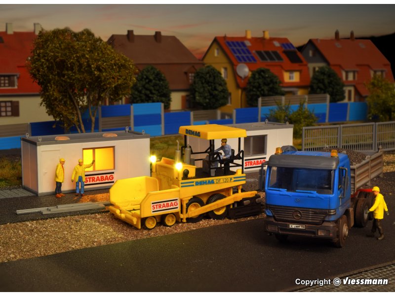 Viessmann 11658 – DEMAG DF120P Straßendeckenfertiger Als H0 Modellbausatz (Maßstab 1:87)
